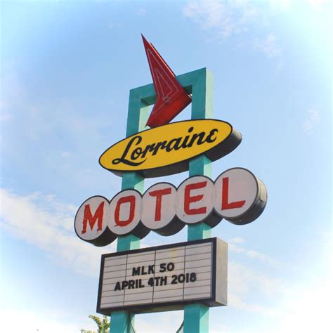 Lorraine Motel National Civil Rights Museum Sign | Practical Wanderlust