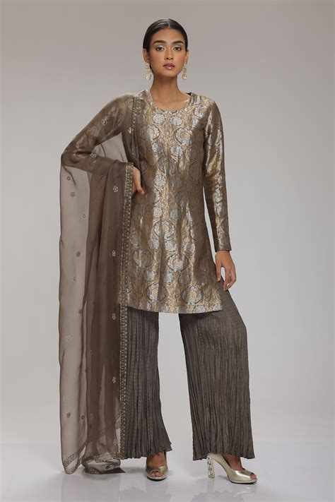 Buy Grey Kurta Banarasi Brocade Woven Floral Round Set For Women By