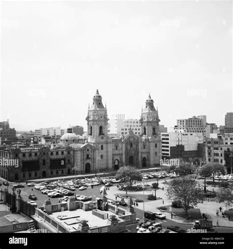 Die Kathedrale Am Plaza Mayor In Der Hauptstadt Lima Peru 1960er Jahre