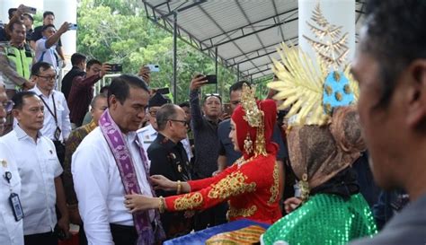 Amran Sulaiman Dorong Petani Di Sultra Percepat Masa Tanam Dinamika