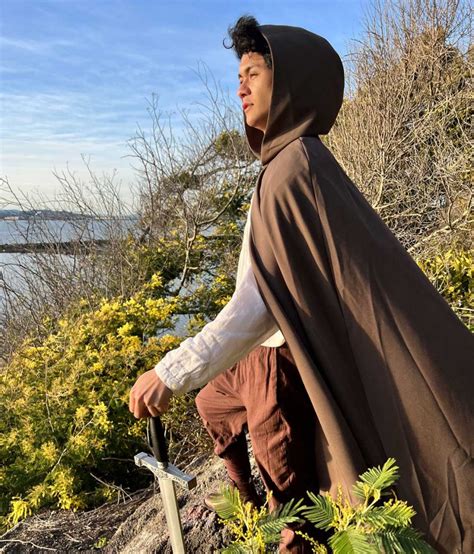 The Best Mens Cloaks From Fantasy Cosplay Raven Fox