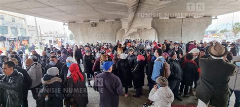 Rassemblement Des Sympathisants Du Pdl Devant Le Si Ge Du Parti