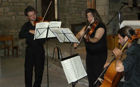 Concert Un Fougueux Trio De Cordes La Chapelle Le T L Gramme