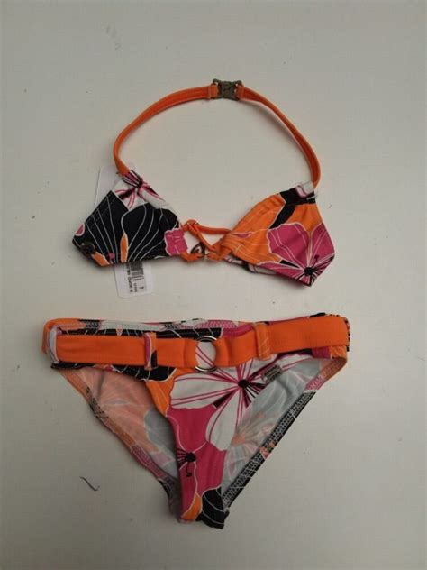 Hot Sexy Melody Moon Bikini Pics