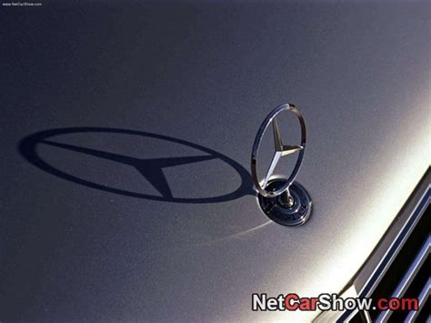 Mercedes Benz Badge Wallpapers 0 Wallpaper