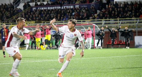 Serie C Reggina Da Record Sbanca Potenza Imbattuta Da Gare E