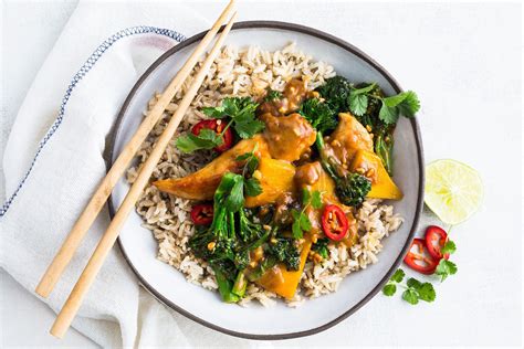 Healthier Chicken Satay Stir Fry