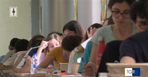 Esami di maturità le tracce le polemiche le emozioni