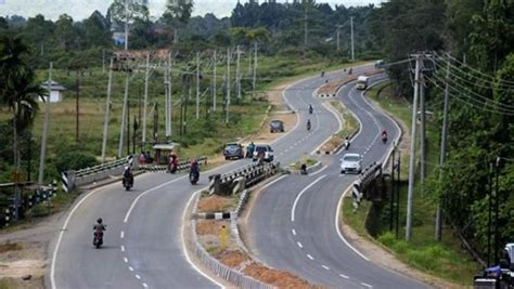 Pemerintah Terus Kebut Pembangunan Jalan Trans Papua Portal Nawacita