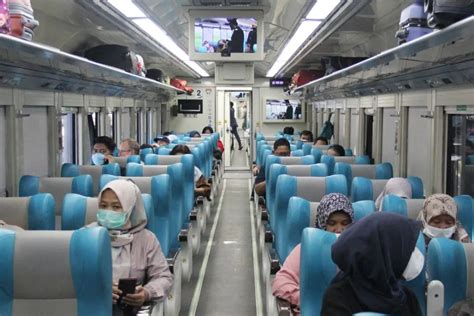 Perbedaan Kereta Ekonomi Dan Eksekutif Apa Saja