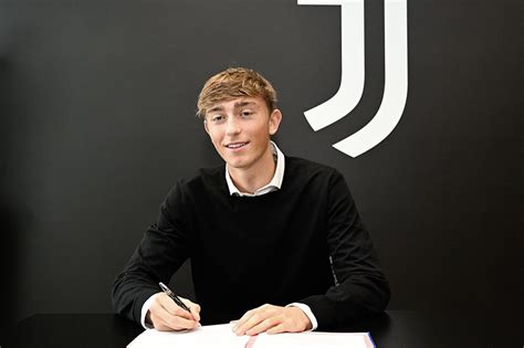 Dean Huijsen Prolonge La Juventus Et Son P Re Se Confie Ce