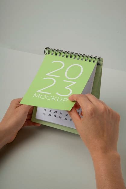 Premium Psd Desk Calendar Mockup Design