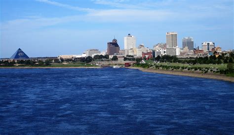 Memphis Driving Guide