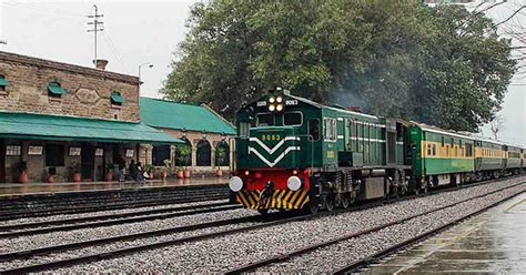 Pakistan Railways Announces 10 Fare Reduction Starting September 23