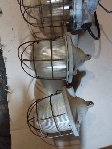 Stara lampa warsztatowa vintage PRL Lubań OLX pl