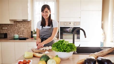 amazing advantages  early dinner