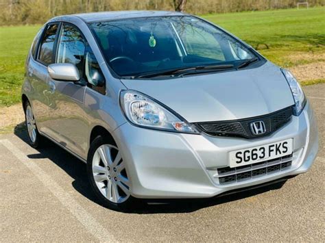 Honda Jazz Hatchback I Vtec Es Plus Dr Cvt Auto K Mile