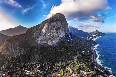 Pedra Da G Vea No Rio De Janeiro A Prova De Fogo Para Os Aventureiros