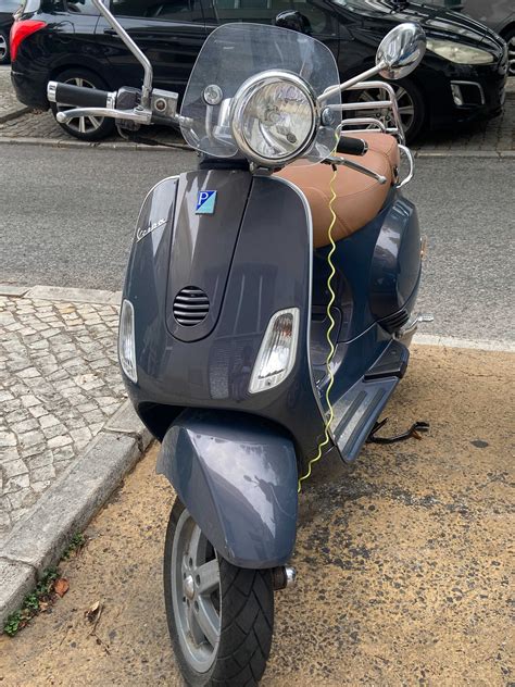 Vespa Lxv 50 Edição Comemorativa Dos Anos 60 Avenidas Novas • Olx Portugal