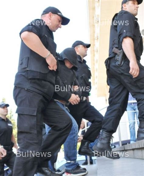Тодор Славов остава в ареста заради убития гард на Очите