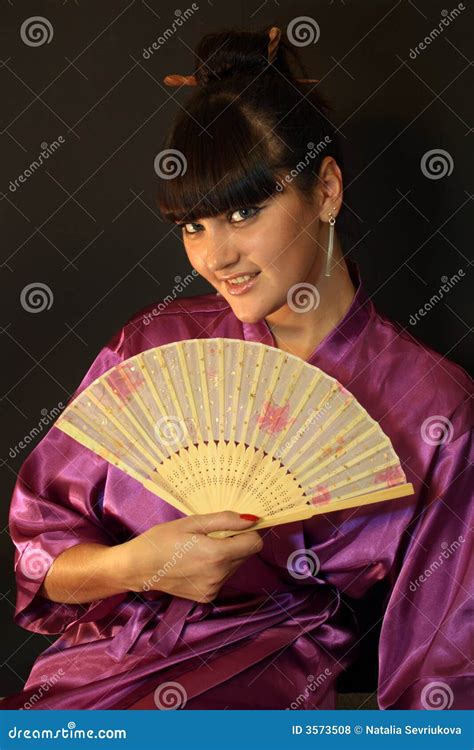 Belle Fille De Geisha Photo Stock Image Du Sain Couleur 3573508