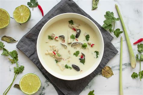 Tom Kha Kai Thaise Kippensoep Recept De Kokende Zussen