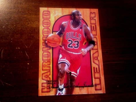 Michael Jordan Insert 1995 96 Fleer Flair Hardwood Leader 4 Classic