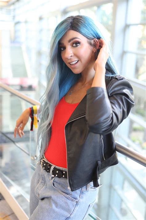 Pin By Millie Gethings On Gabbie Hanna Youtubers Hair Youtube