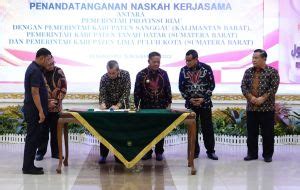 Pemprov Riau Tandatangani Naskah Kerja Sama Dengan Tiga Pemkab Luar