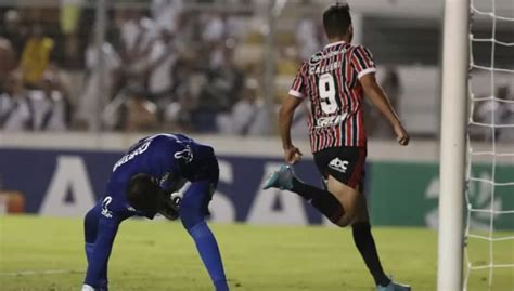 Calleri chega ao Majestoso como atacante mais eficiente do Paulistão