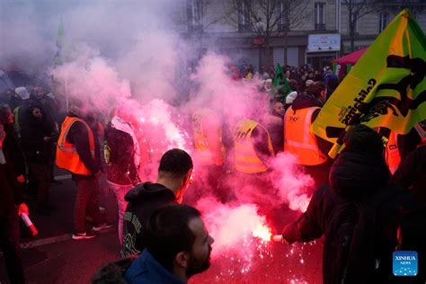 French Workers Stage Nd Mass Strike Over Pension Reforms Xinhua