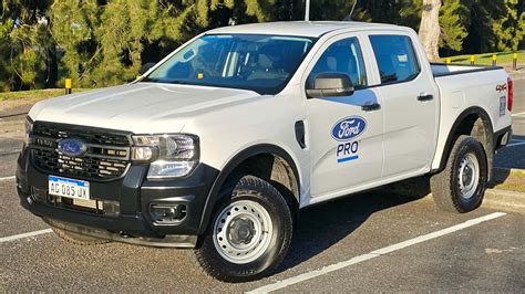 Nova Ford Ranger XL é versão básica detalhes pretos e rodas de ferro