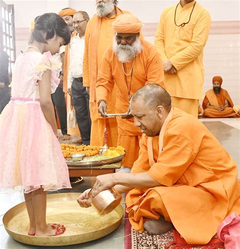 Yogi Adityanath Office On Twitter Rt Myogiadityanath श्री रामनवमी के पावन अवसर पर आज