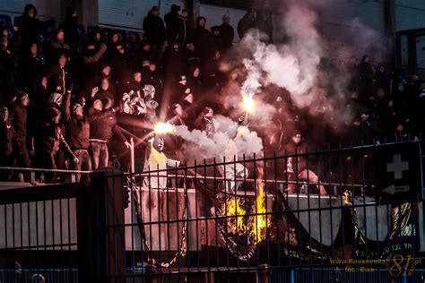 Gliwice miasto Górnika Doping i kulisy w meczu z Piastem wideo