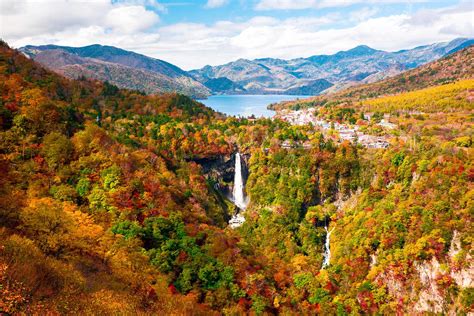 Where to Go Leaf-Peeping to See Fall Foliage in Japan