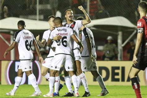 Presidente do Vasco revela negociações para venda do clube