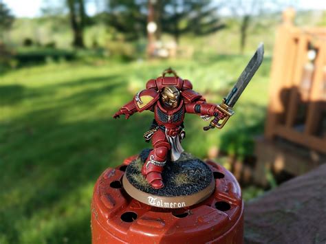 Blood Angels Primaris Lieutenant Tolmeron : r/minipainting