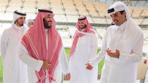 أرحب يبو سلمان تفاعل على صورة محمد بن سلمان وأمير قطر بالدوحة