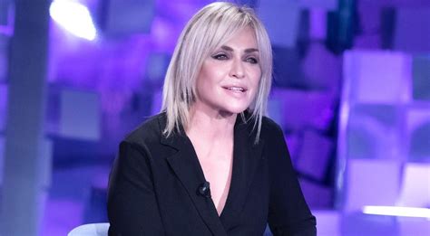 Paola Barale Durissima Con I Suoi Ex Gianni Sperti E Raz Degan Sono