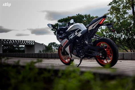 KTM RC 125 Review: Small on displacement, big on commitment!