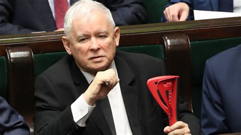 Nowy prezes PiS Kto zastąpi Jarosława Kaczyńskiego SONDAŻ