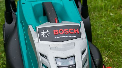 Bosch Home Garden Rotak 32 LI High Power Akku Rasenmäher Review