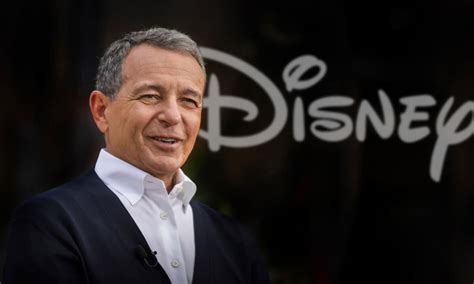 Disney recupera a Bob Iger como CEO durante dos años más