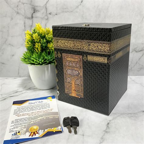 Jual Celengan Miniatur Kabah Besar Dengan Kunci Ukuran X X Cm