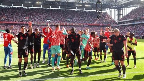 Bayern Munich wins record-extending 11th consecutive Bundesliga title | CBC Sports