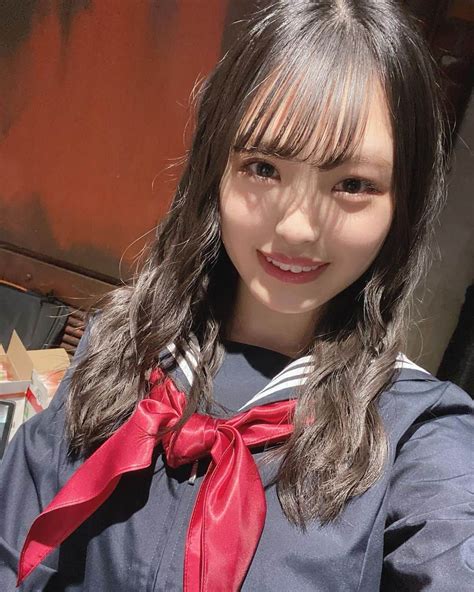 新澤菜央さんのインスタグラム写真 新澤菜央instagram「何歳に見えますか？😳 Nmb48 アイドル セーラー服 コスプレ