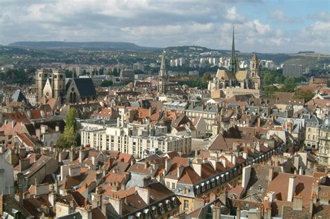 Qu Ver En Borgo A Viajes Entre Ciudades Castillos Y Abad As