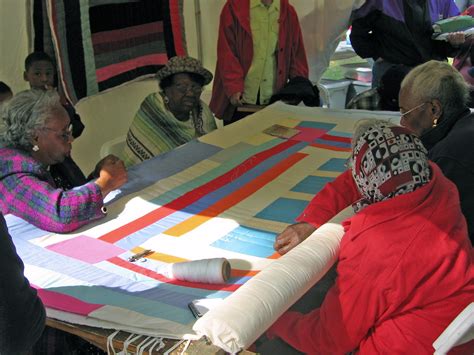 Gee S Bend Quilts Bhm African American Women Quilters As Herstorians