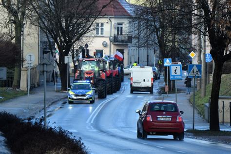 Galeria Rolnicy Wyjechali Na Piotrkowskie Ulice EPiotrkow Pl