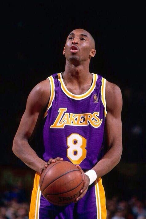 Will the Lakers ever go back to the "SHOWTIME" era uniform style. : r ...